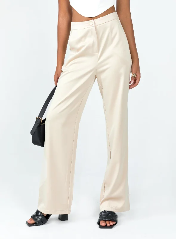 Unleash Your Trend Driven Style Vinnie Pants Cream