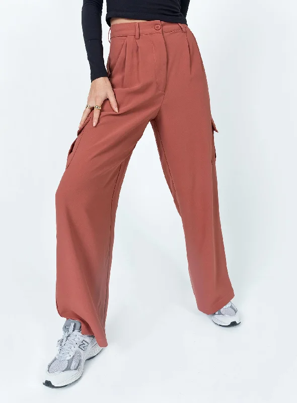 Travel Essentials Kenzi Pants Brown