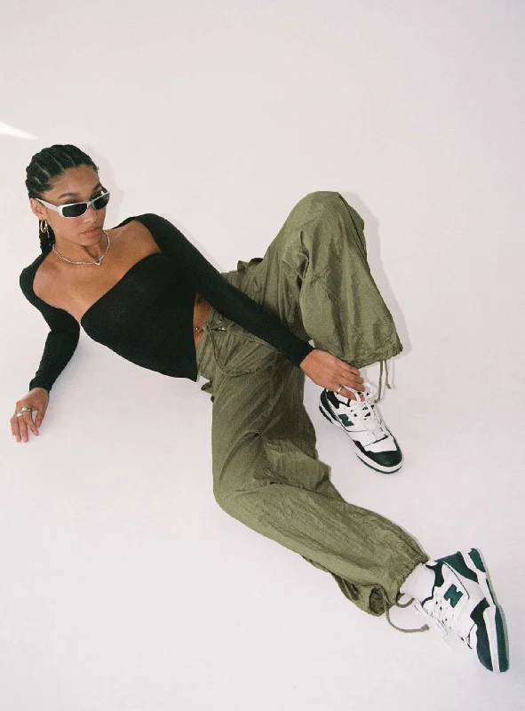 Edgy Fashion Motel Juwan Trouser Parachute Green