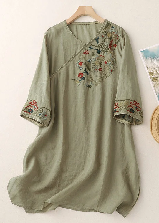 Everyday Basics Loose Green V Neck Embroidered Side Open Cotton Mid Dress Half Sleeve