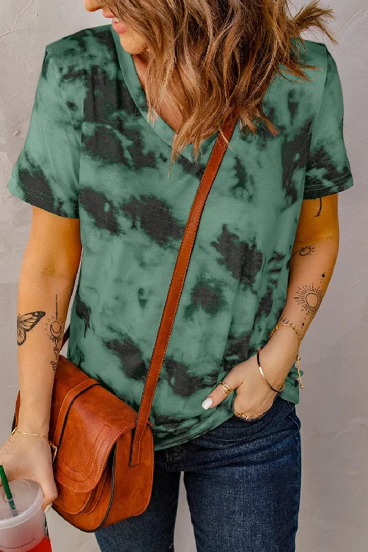 Chic Women's Outfit Ideas Tie-Dye V-Neck Tee Shirt