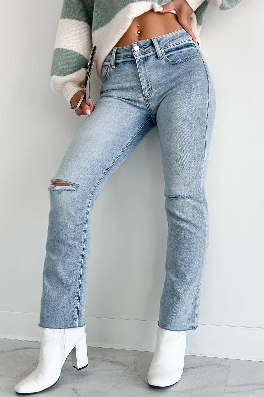 Trendy Aesthetics Coen Mid-Rise Slim Straight Sneak Peek Jeans (Light Vintage)