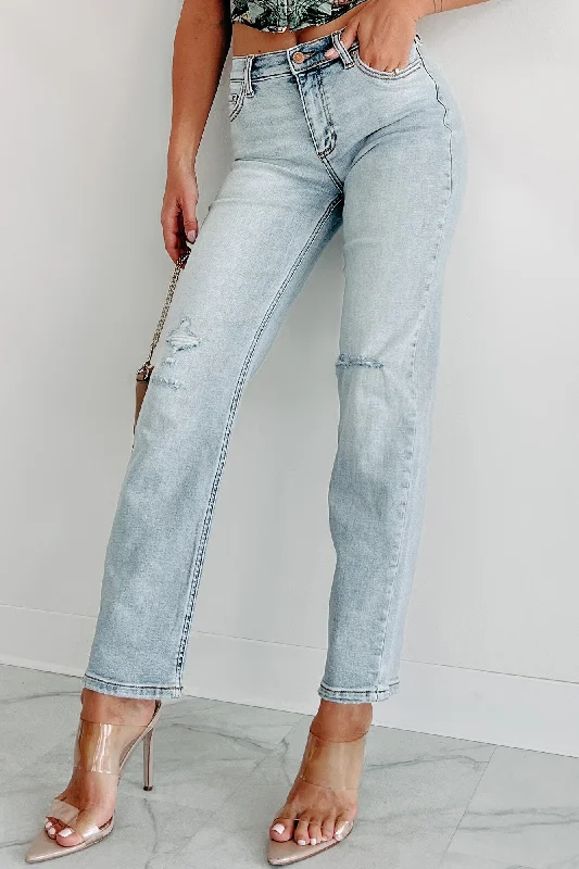 Exclusive Sale Emery Mid-Rise Crop Straight Sneak Peak Jeans (Light)